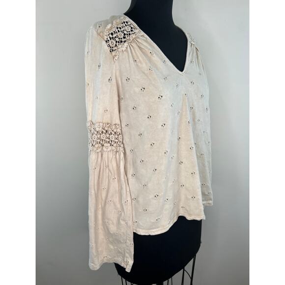 Eri + Ali  Top Beige Pointelle Knit Crochet V-Neck Long Bell Sleeve Boho Top XS - Picture 2 of 10